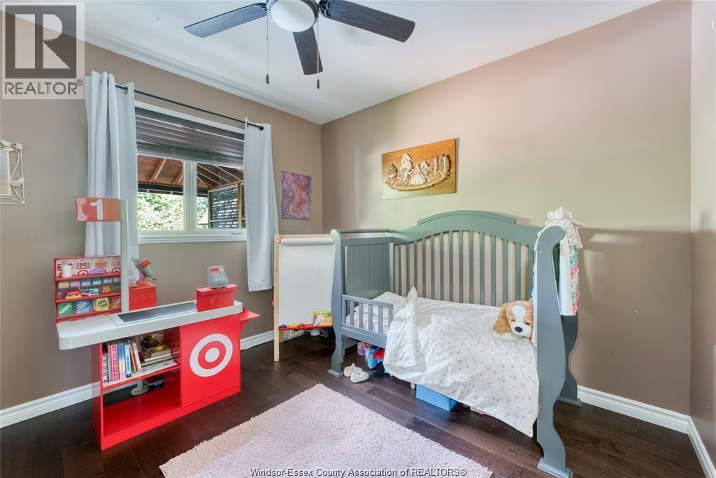 113 BEACH COURT - 25