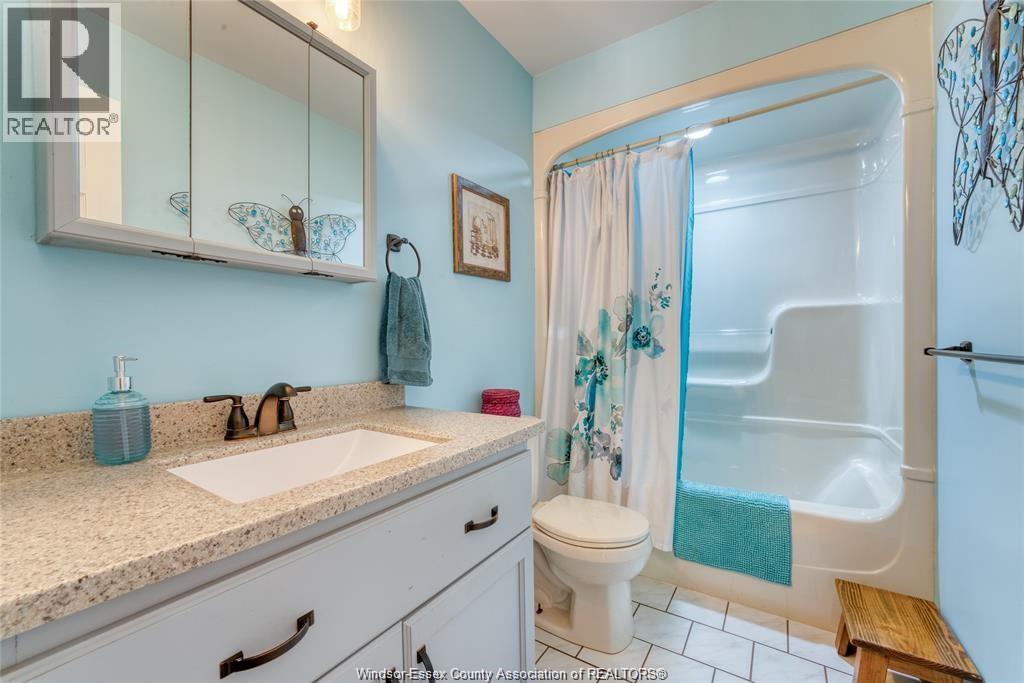 113 BEACH COURT - 22