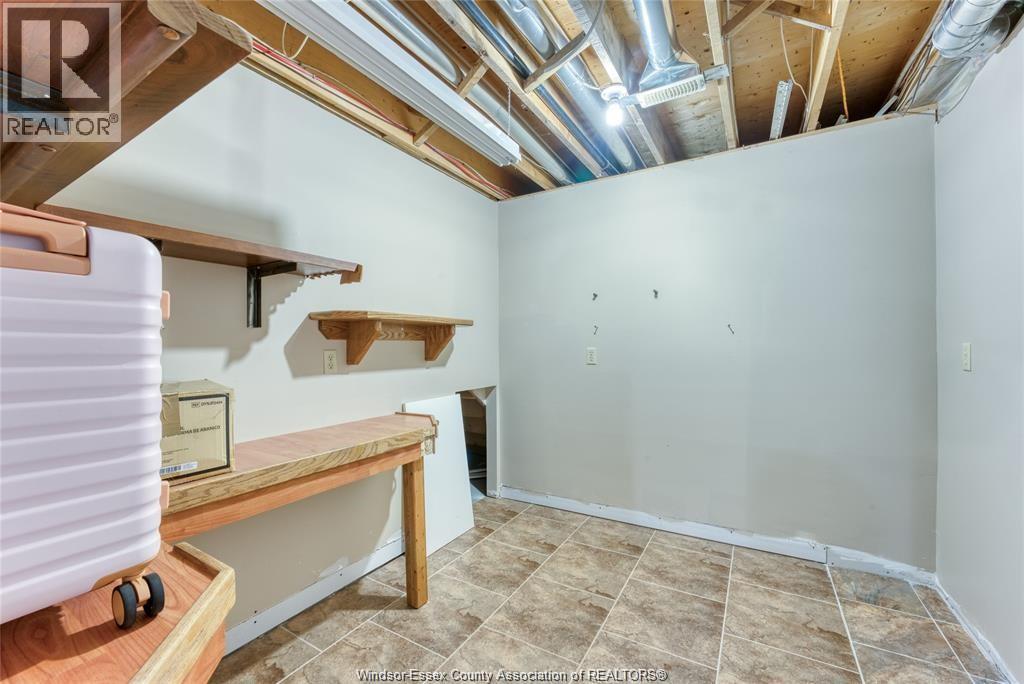 113 BEACH COURT - 30
