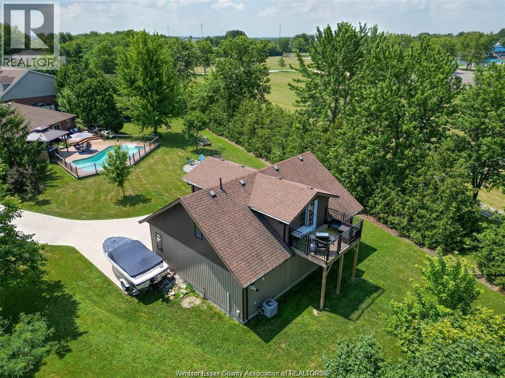 113 BEACH COURT - 40