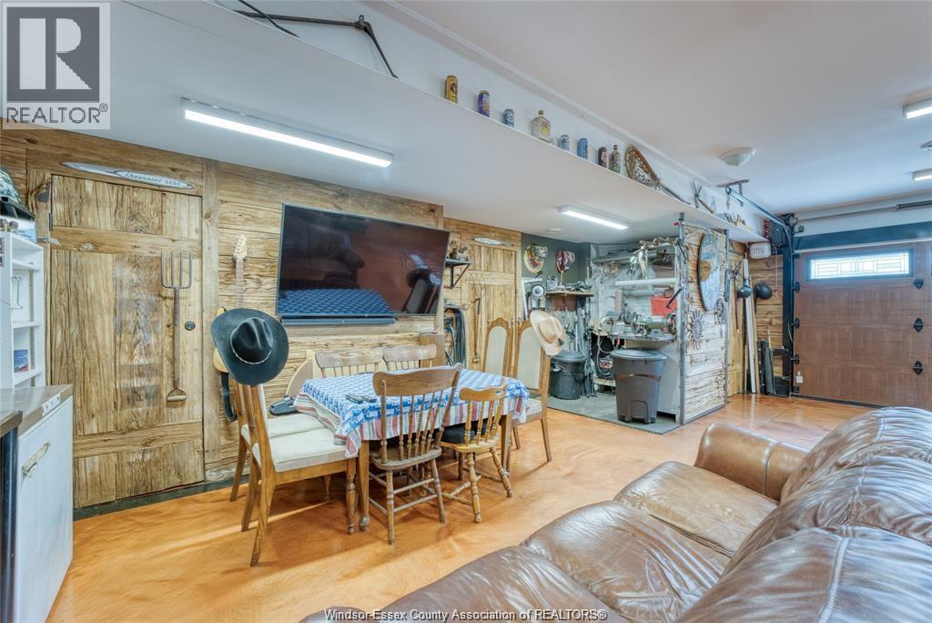 113 BEACH COURT - Image 33