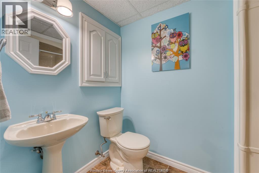 113 BEACH COURT - 29