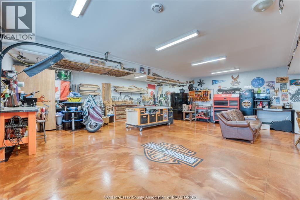 113 BEACH COURT - 32