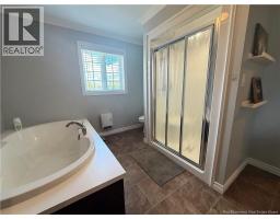 5712 Route 17, Saint Quentin, NB E8A2J1 Photo 18