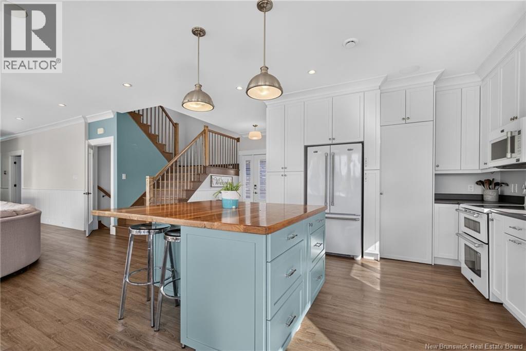 32 Gary Road - 11