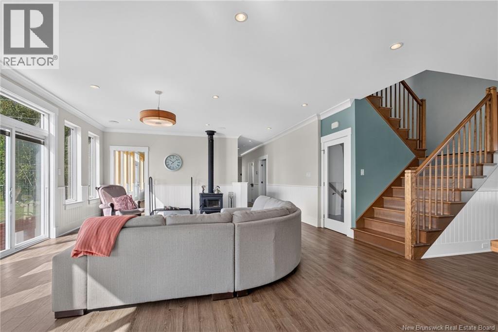 32 Gary Road - 12