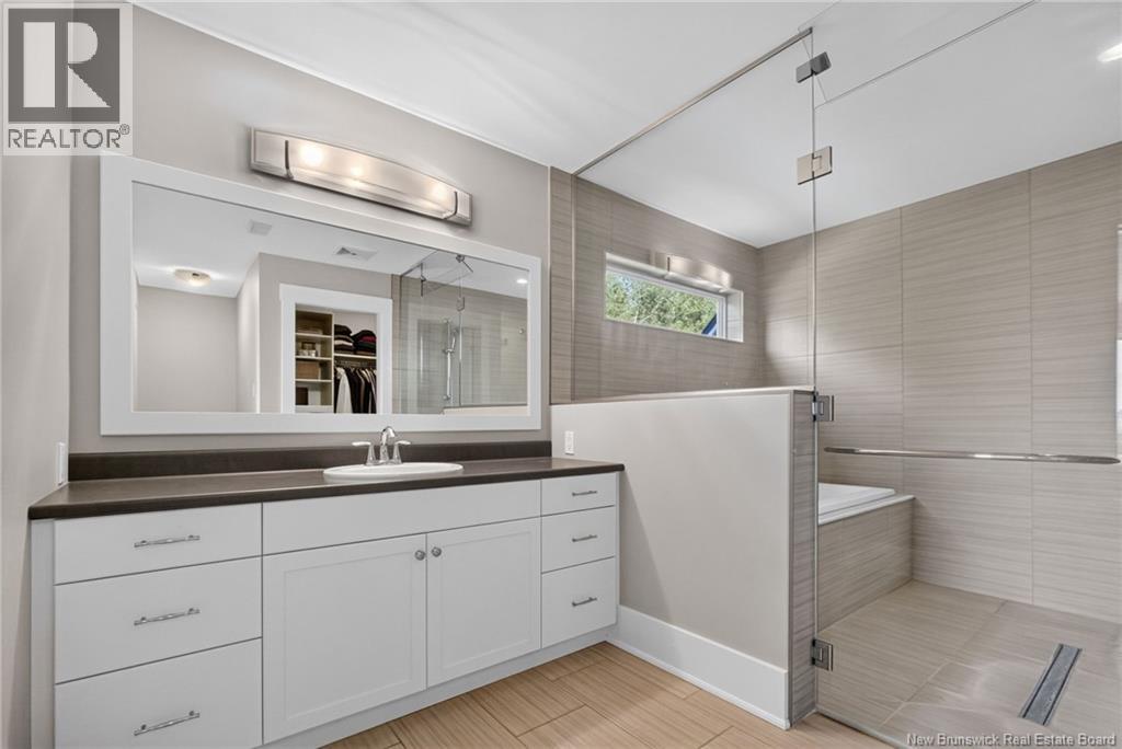 32 Gary Road - 25