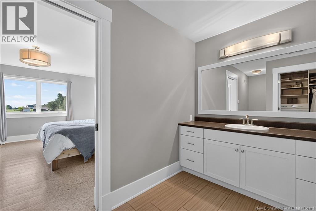 32 Gary Road - 28