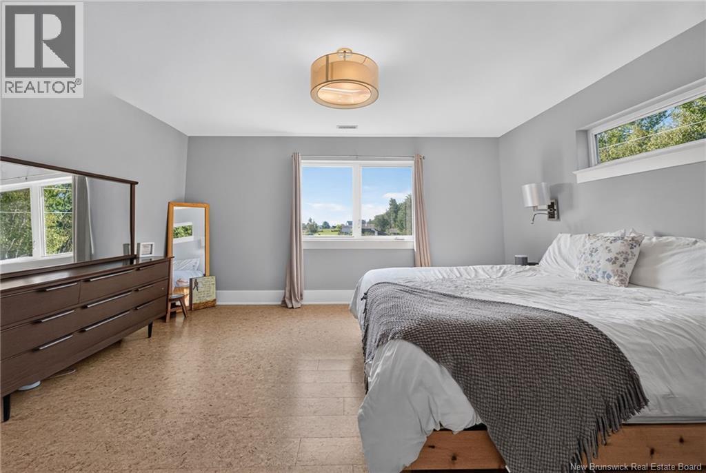 32 Gary Road - 29