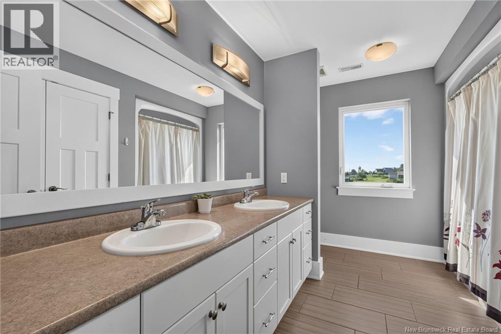 32 Gary Road - 34