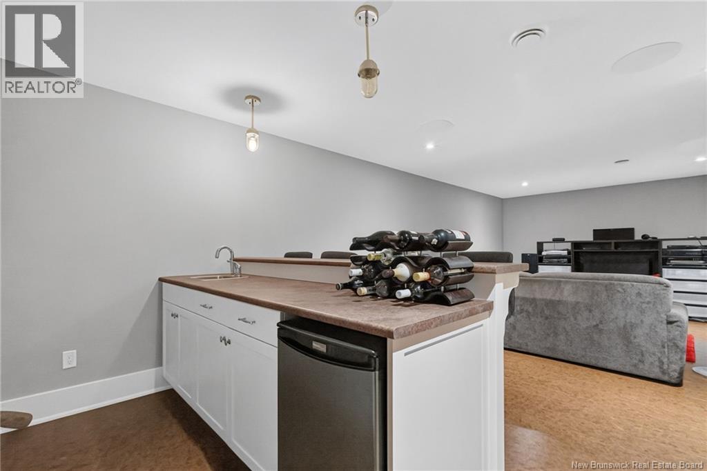 32 Gary Road - 39