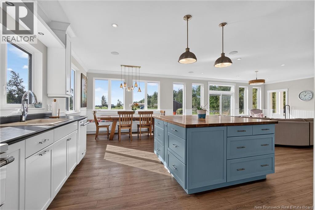 32 Gary Road - 9