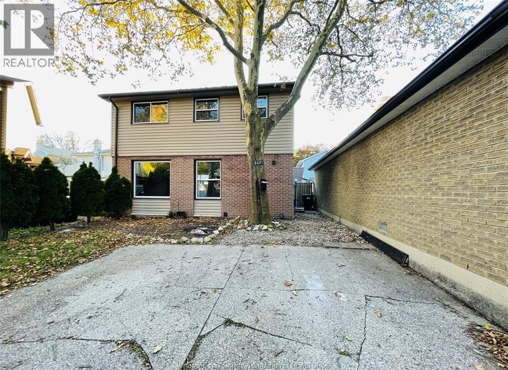 8691 DARLINGTON, Windsor, Ontario, N8S4M5, Windsor, Ontario — photo 2 of 5