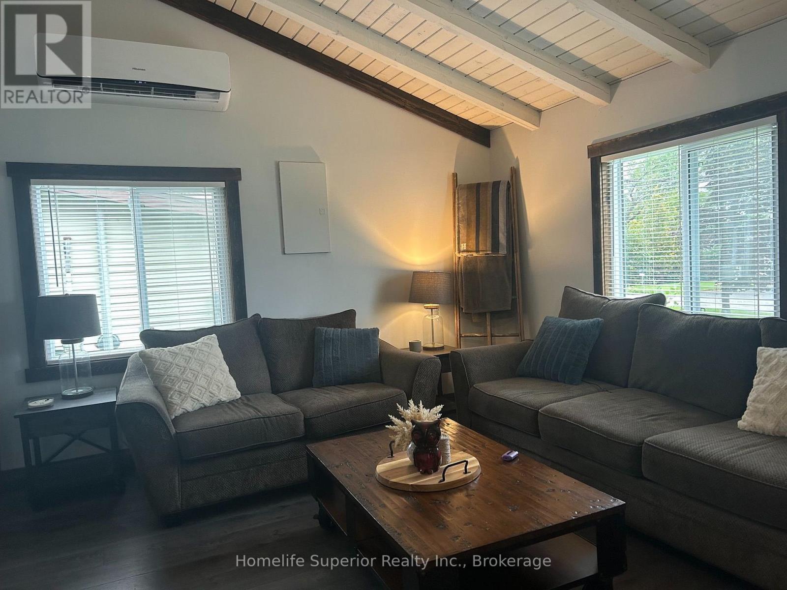 132 PEEPYHORN ROAD SW - Image 4
