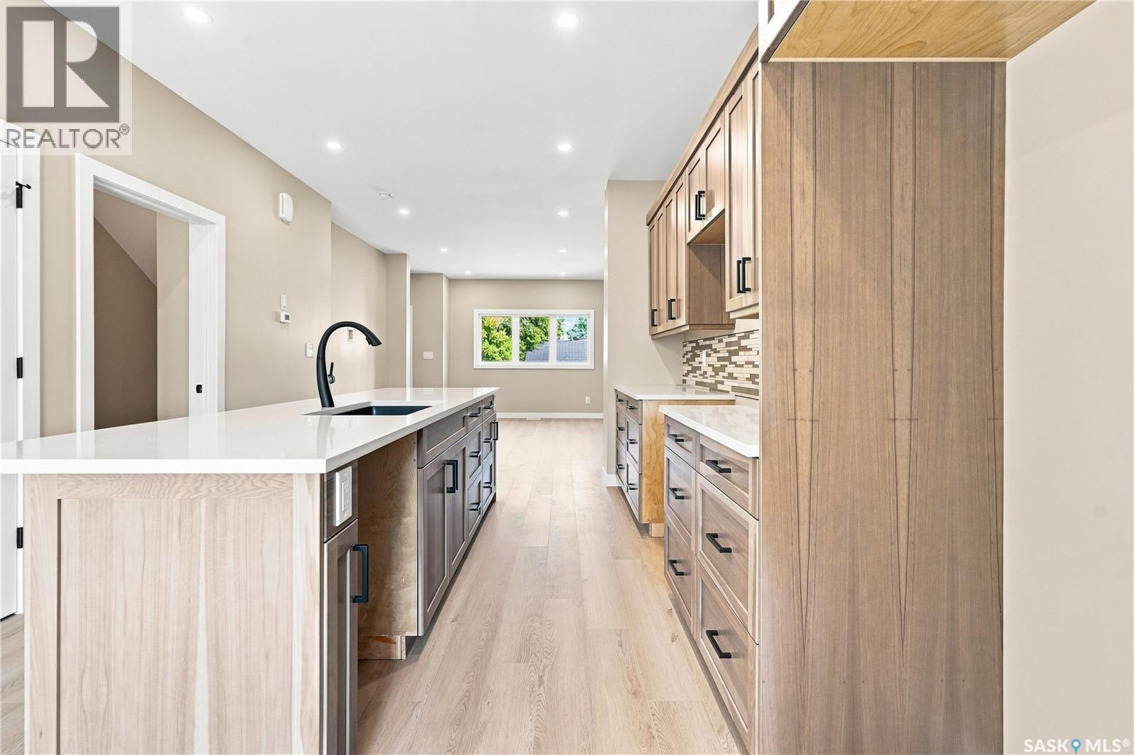 1314 CONNAUGHT AVENUE - Image 15