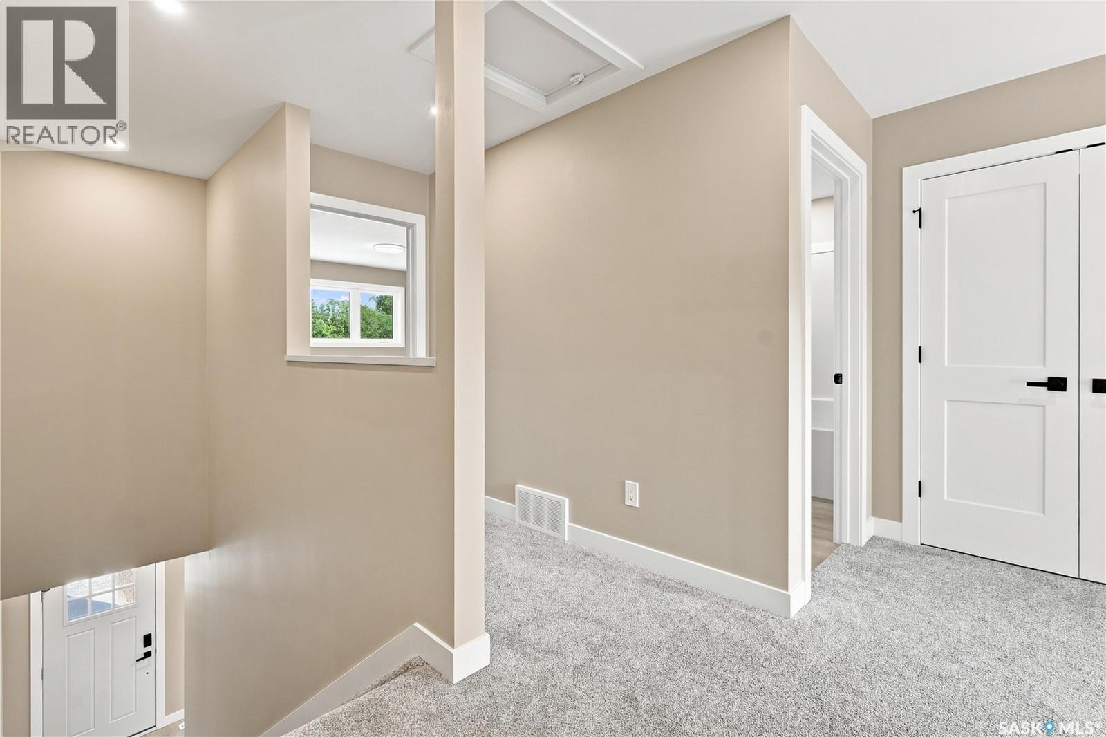 1314 CONNAUGHT AVENUE - 23