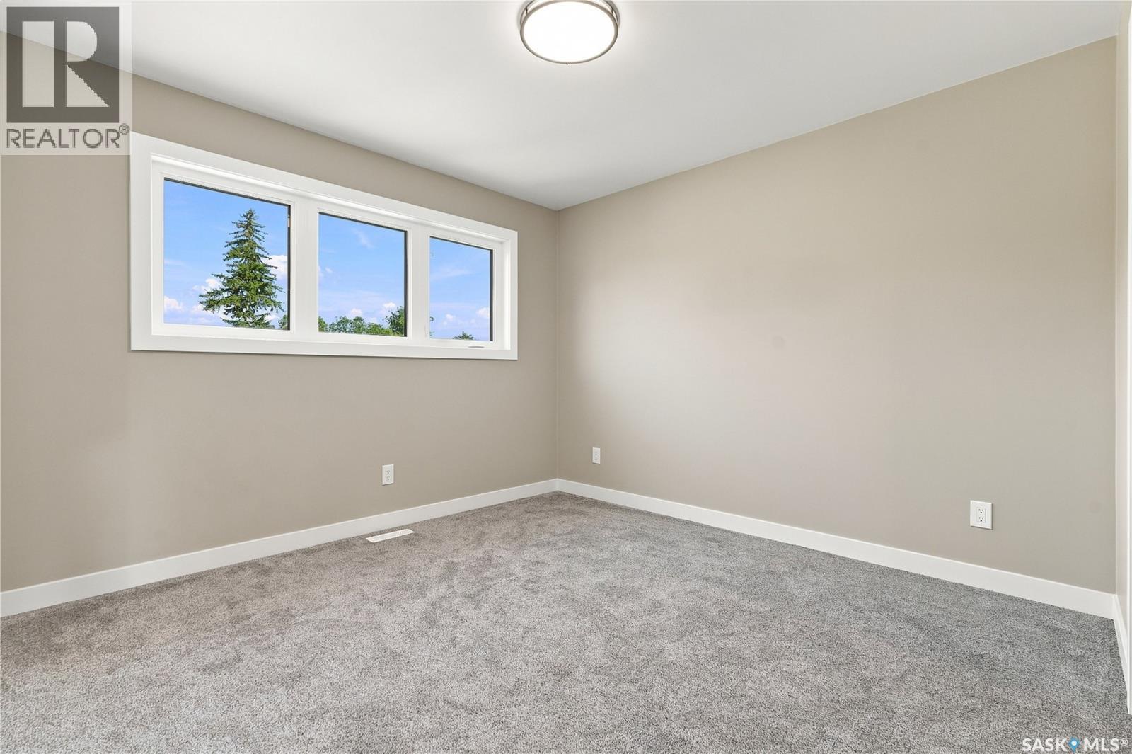 1314 CONNAUGHT AVENUE - Image 32