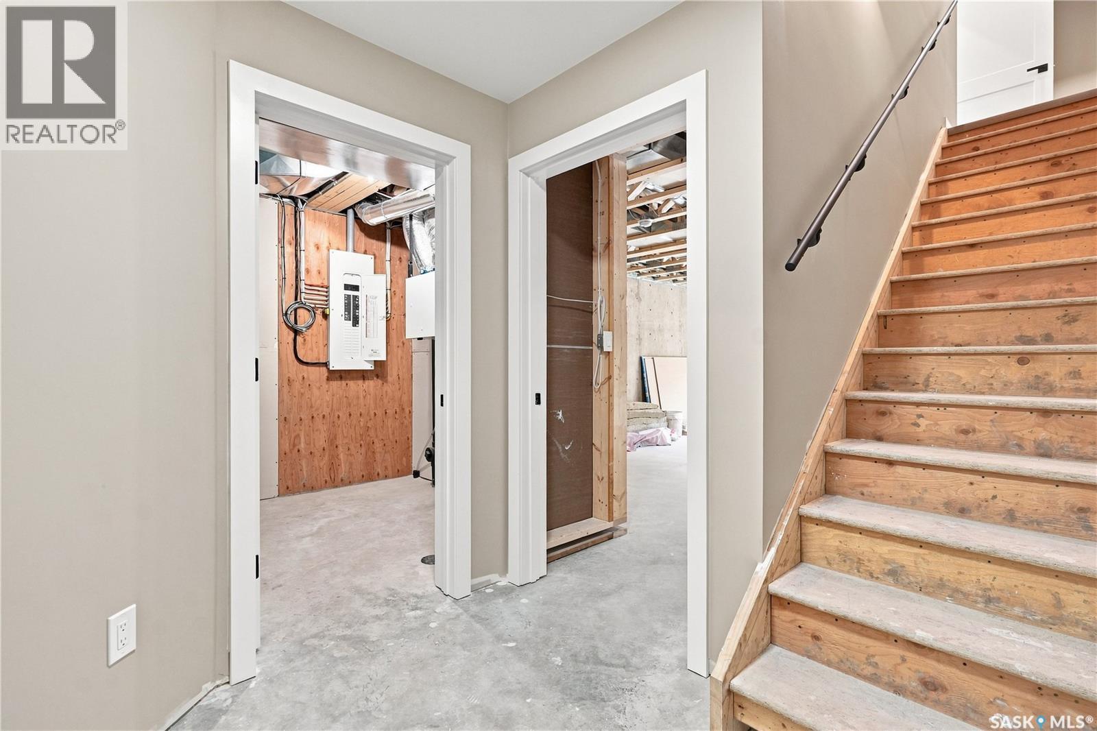 1314 CONNAUGHT AVENUE - 39