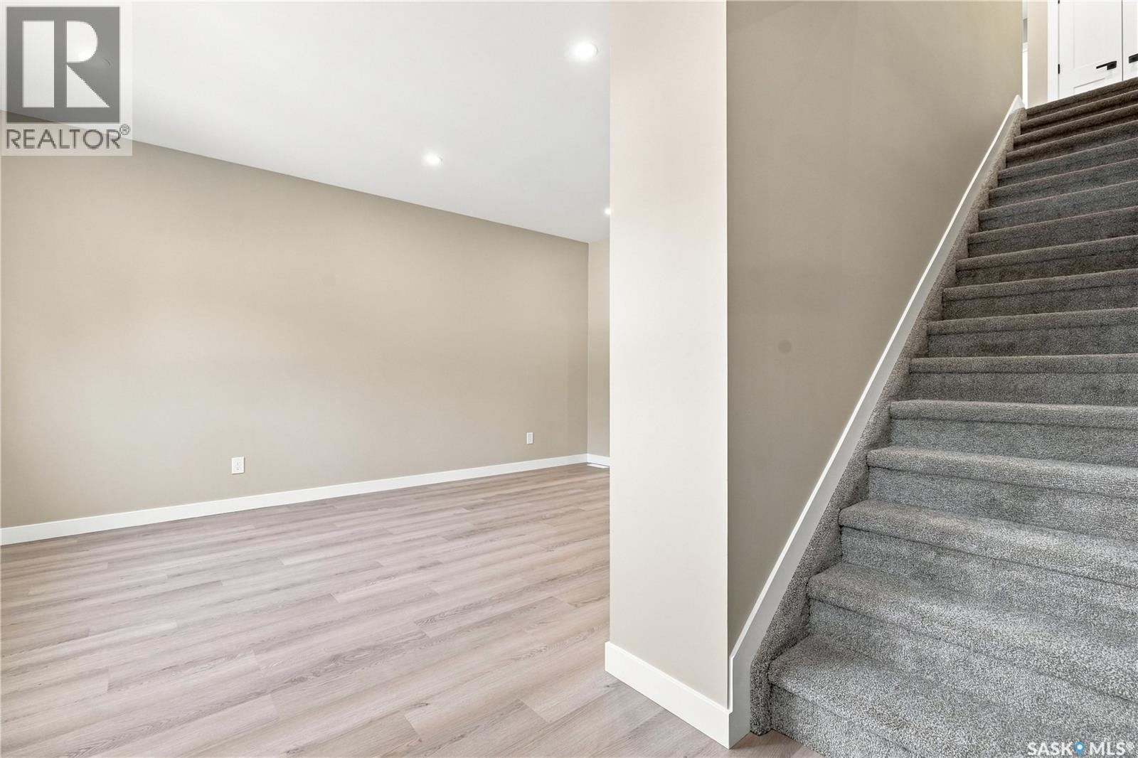 1314 CONNAUGHT AVENUE - 5