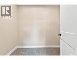 1314 Connaught Avenue, Moose Jaw, SK S6H7H6 Photo 35