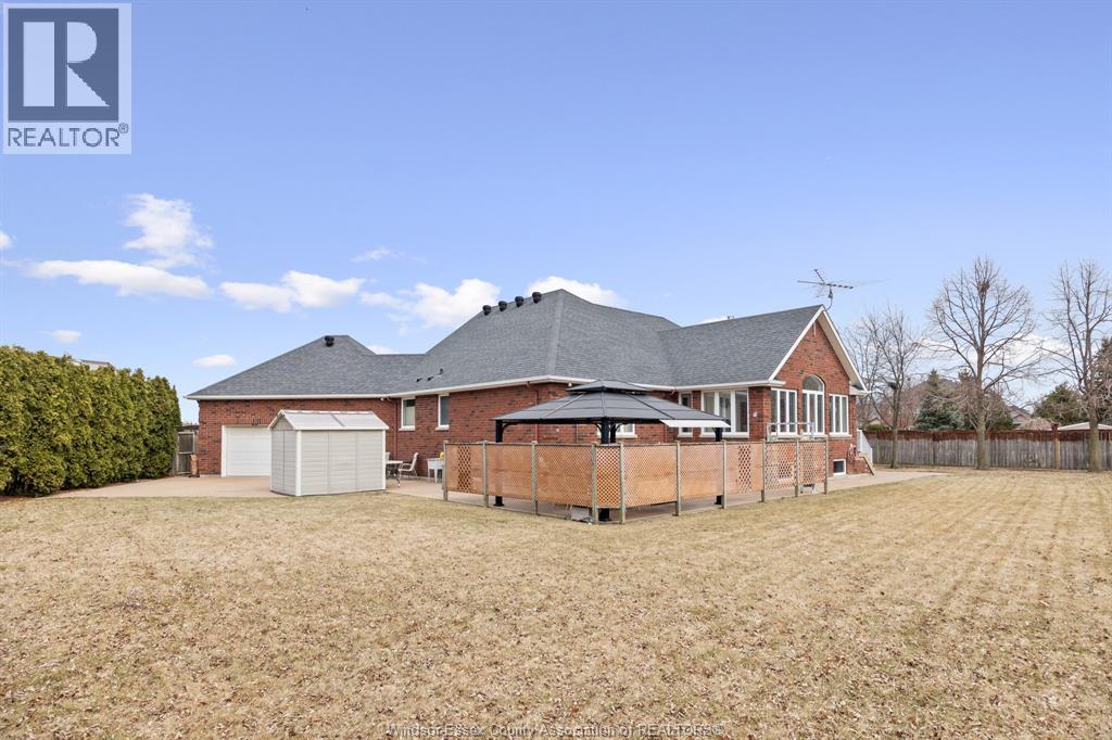 389 PINEHURST DRIVE - 4