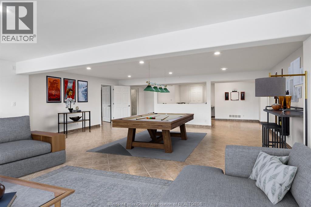 389 PINEHURST DRIVE - 27