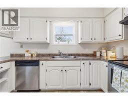 570 Mclaughlin, Moncton, NB E1A4R6 Photo 15
