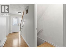 570 Mclaughlin, photo 5