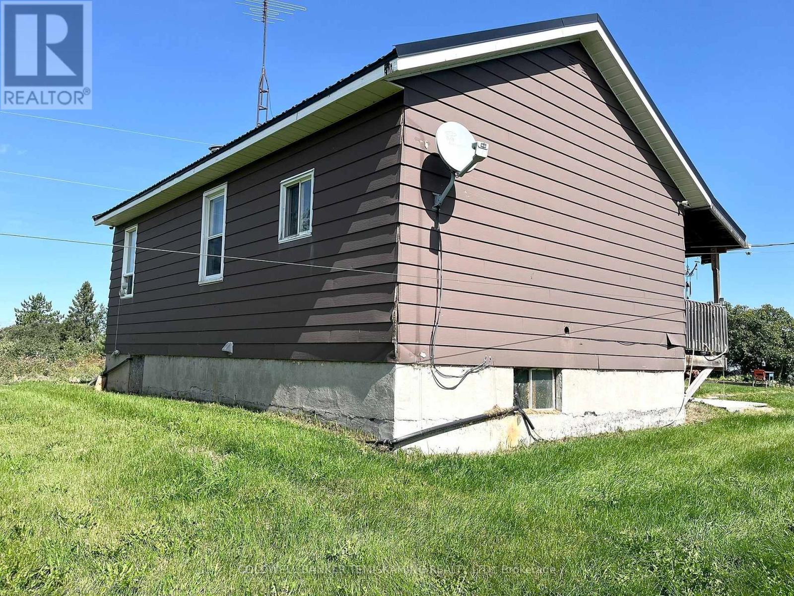 864140 UNO PARK ROAD - Image 13