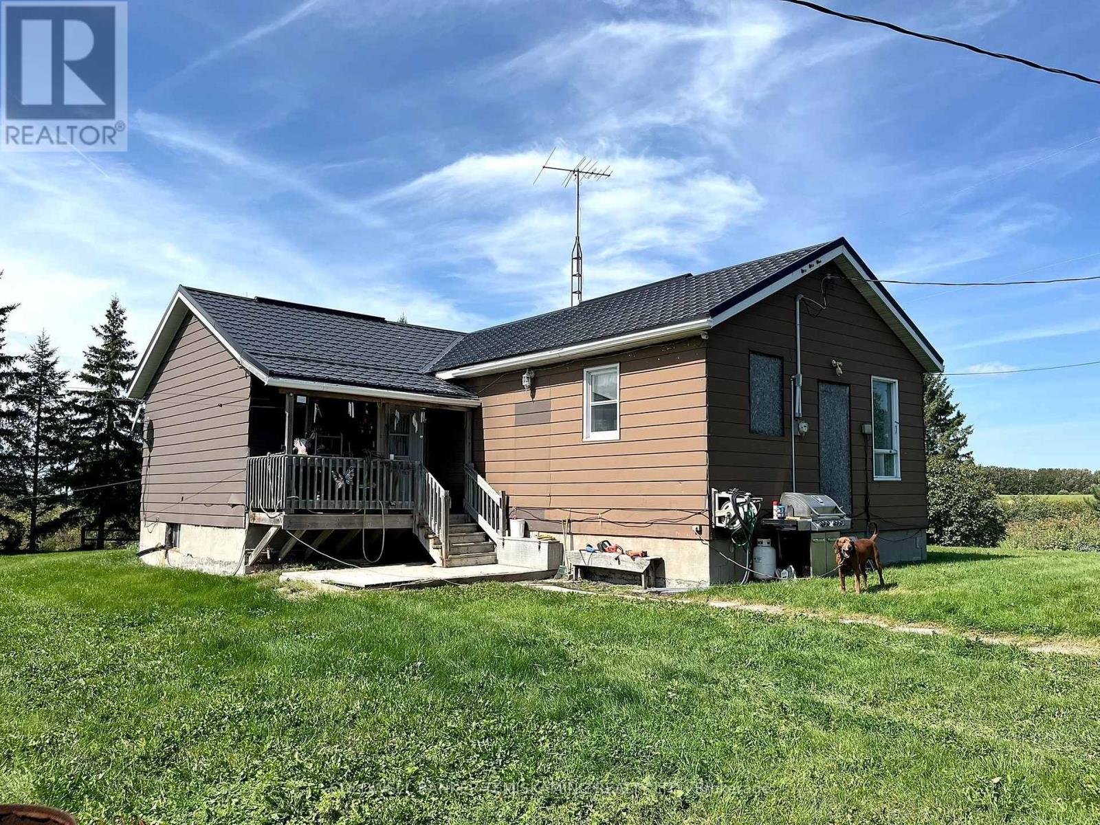 864140 UNO PARK ROAD - 2