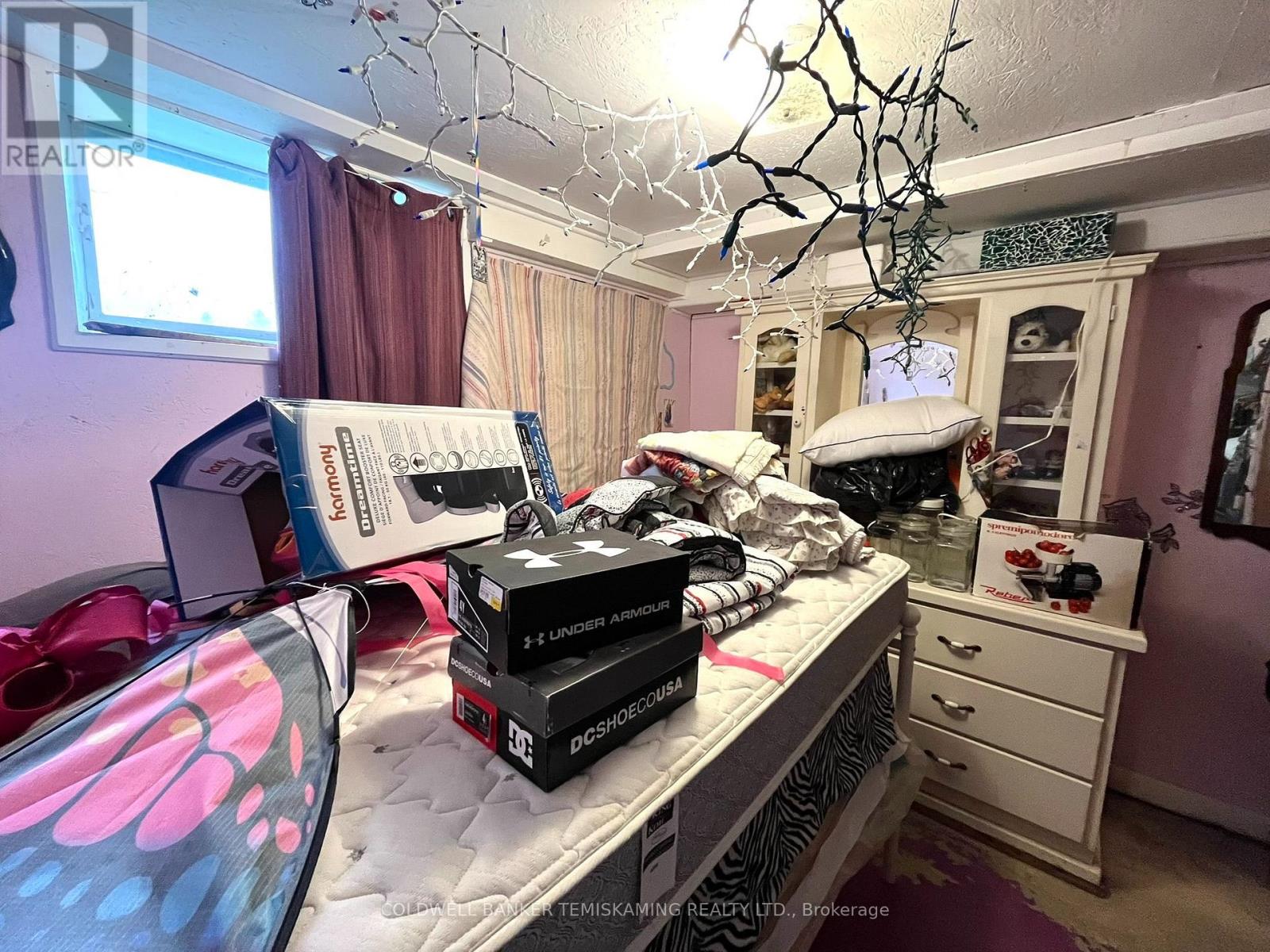 864140 UNO PARK ROAD - Image 31
