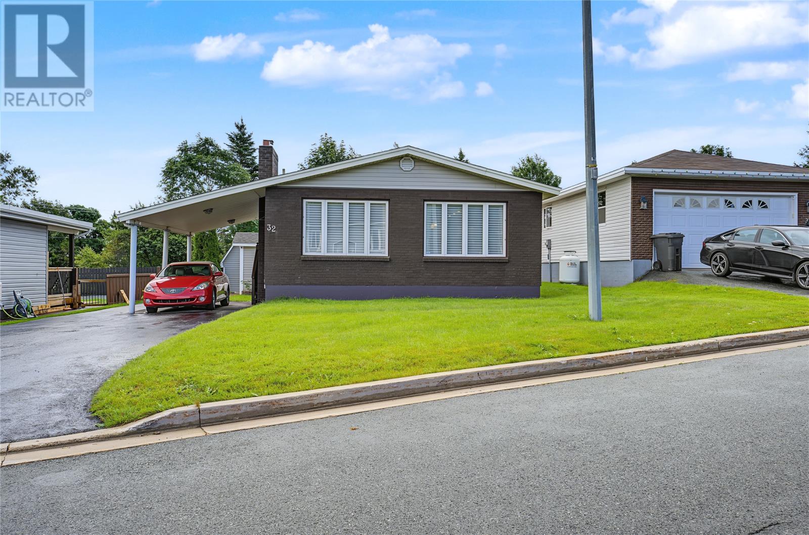 32 Oxford Crescent, Mount Pearl, Newfoundland & Labrador, A1N2X7, Mount Pearl, Newfoundland & Labrador — photo 5 of 5