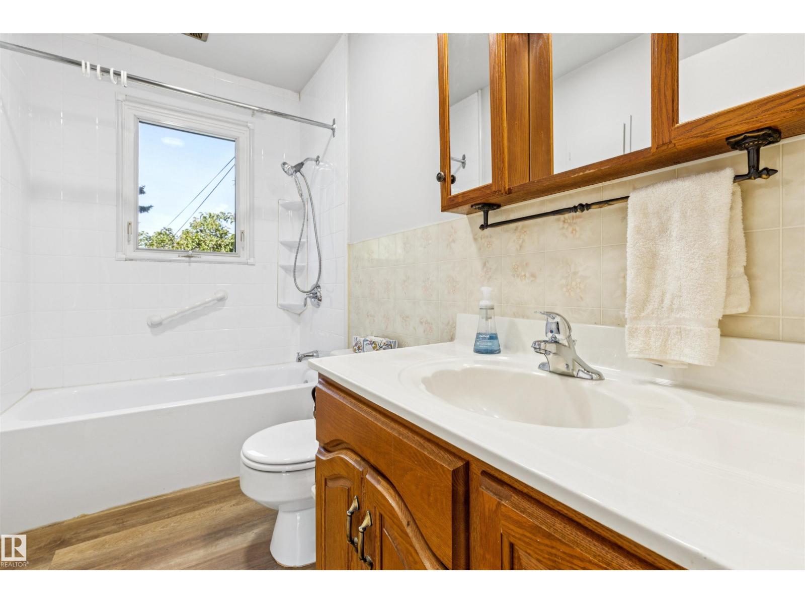 10916 151 ST NW - 30