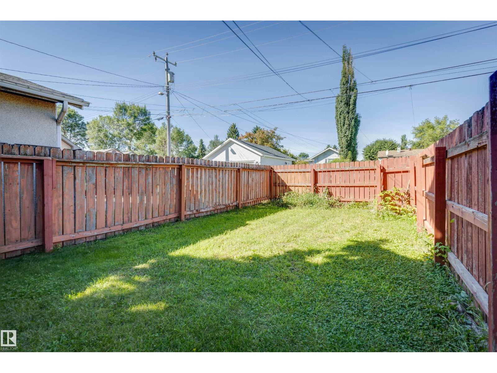 10916 151 ST NW - 12