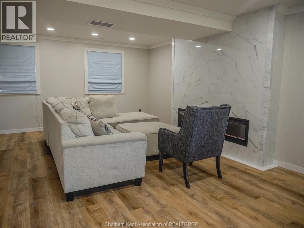 94 OTTAWA DRIVE - Image 14