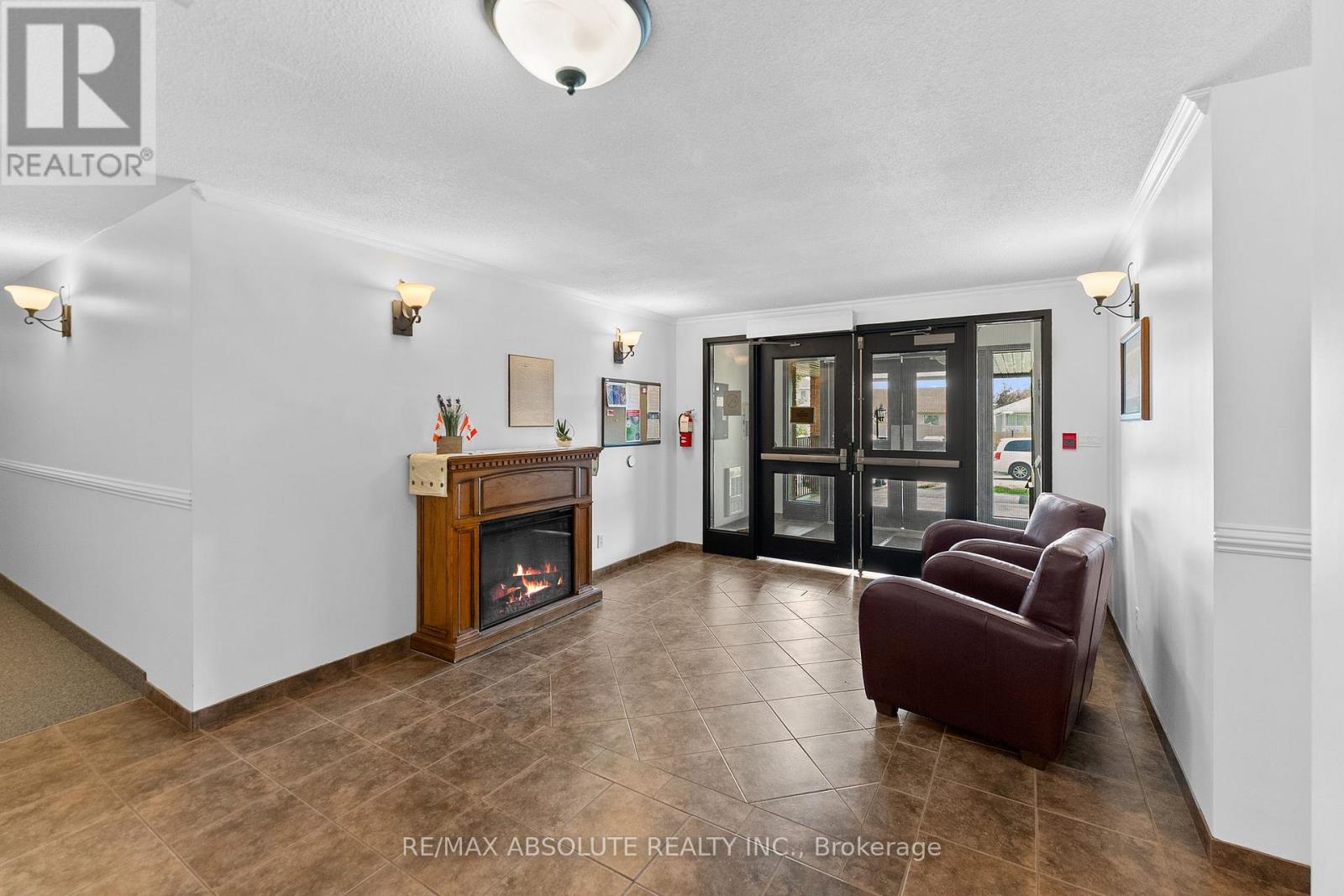 #107 16 SHEFFIELD STREET - 24