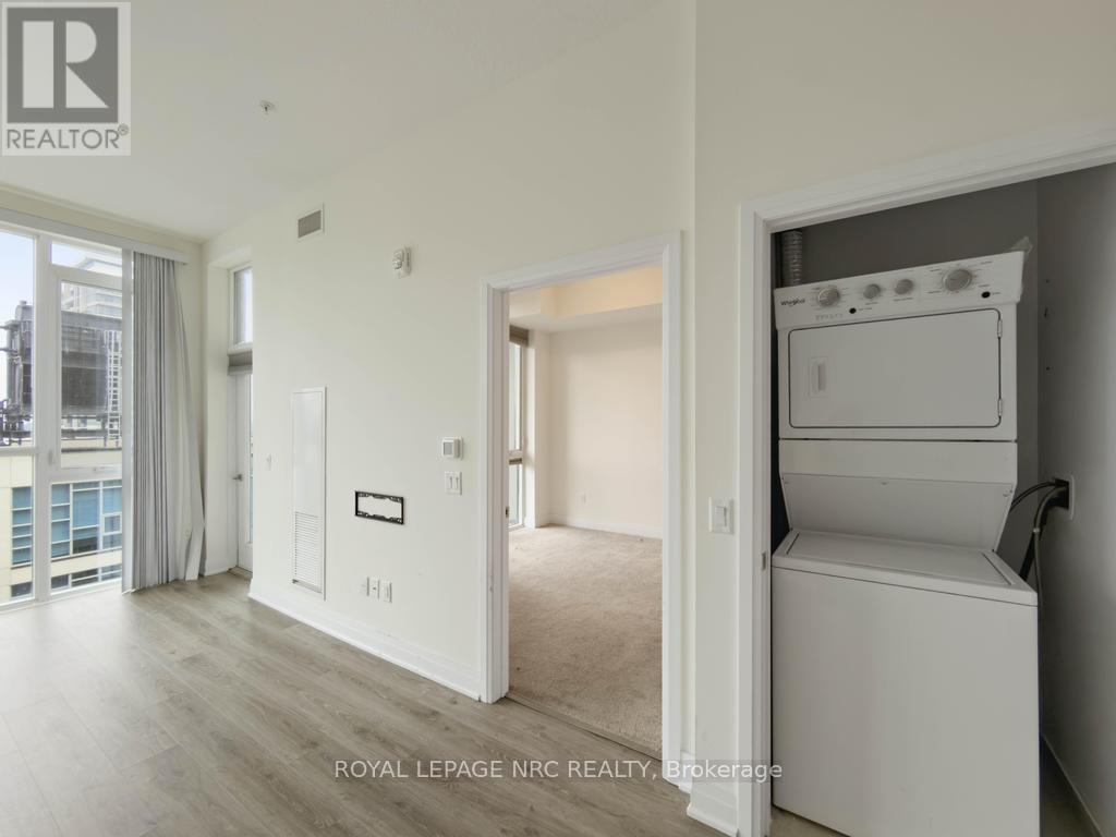 #632 16 CONCORD PLACE - Image 19