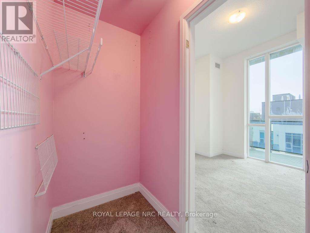 #632 16 CONCORD PLACE - Image 22