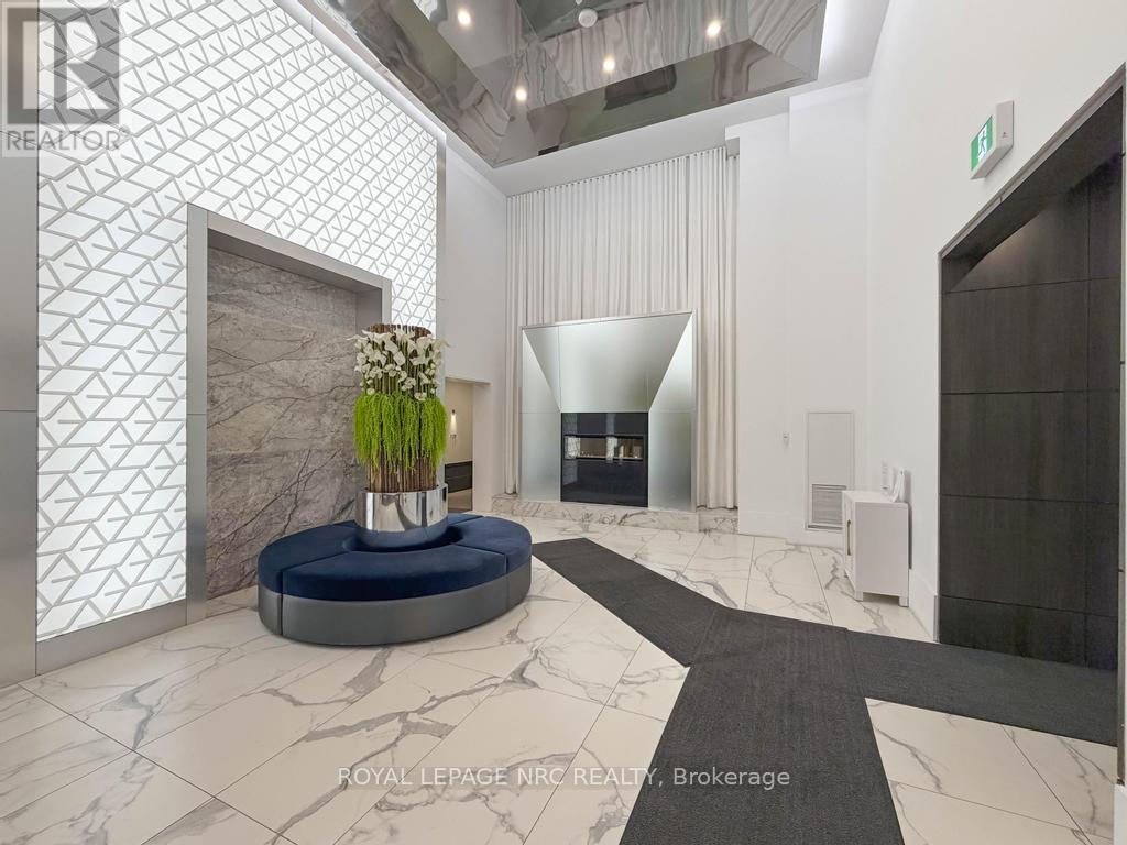 #632 16 CONCORD PLACE - Image 8