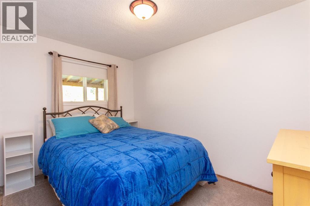 Listing photo – 6 Poplar Crescent, Rural Lacombe County