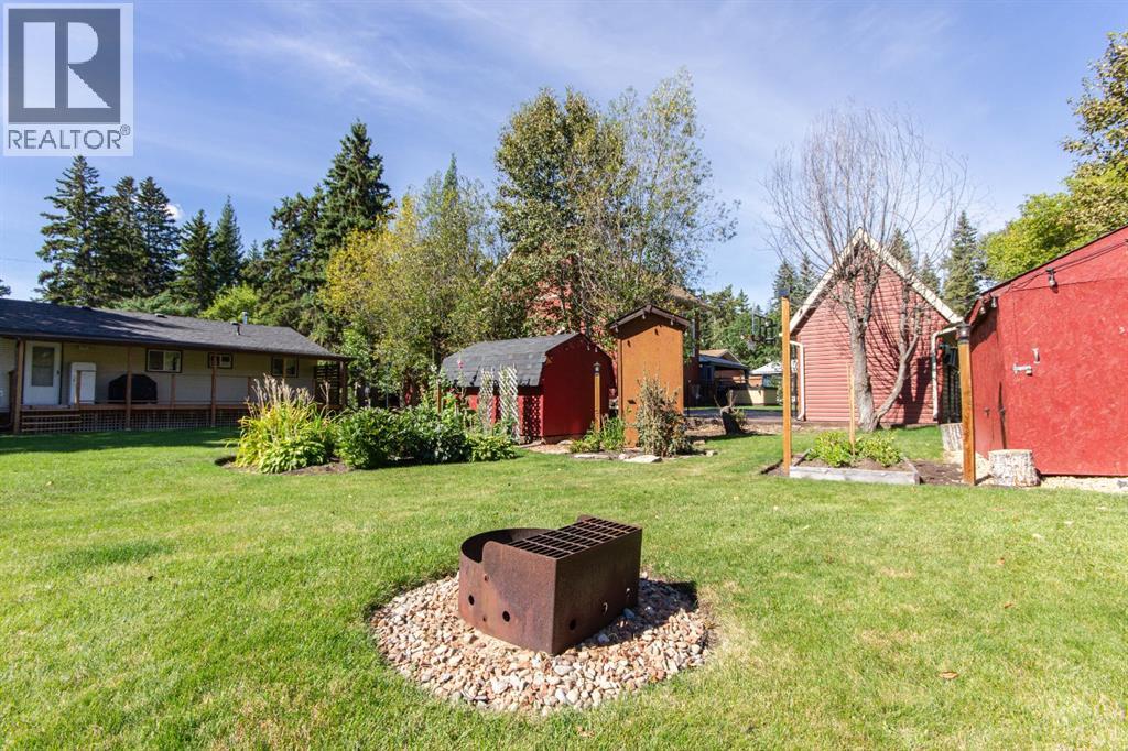 Listing photo – 6 Poplar Crescent, Rural Lacombe County