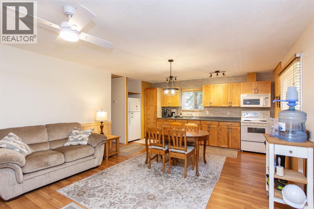 6 Poplar Crescent - 5