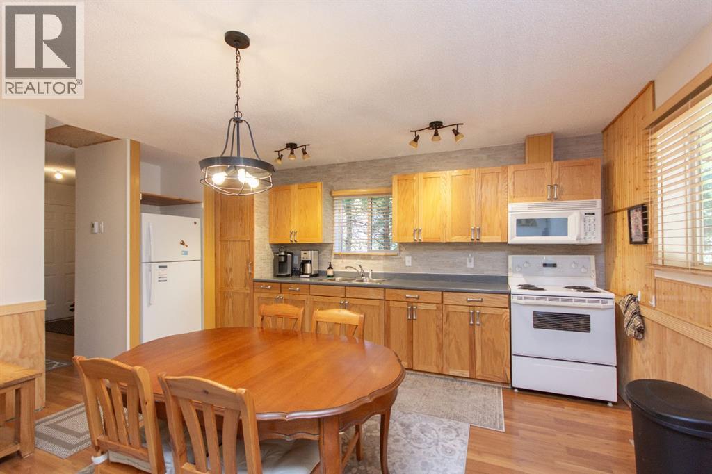 Listing photo – 6 Poplar Crescent, Rural Lacombe County