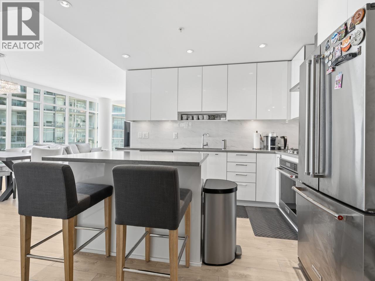 2 Bed, 2 Bath House for Sale in Burnaby – 2702 1788 GILMORE AVENUE, Burnaby – MLS# R3160393 - Image 2