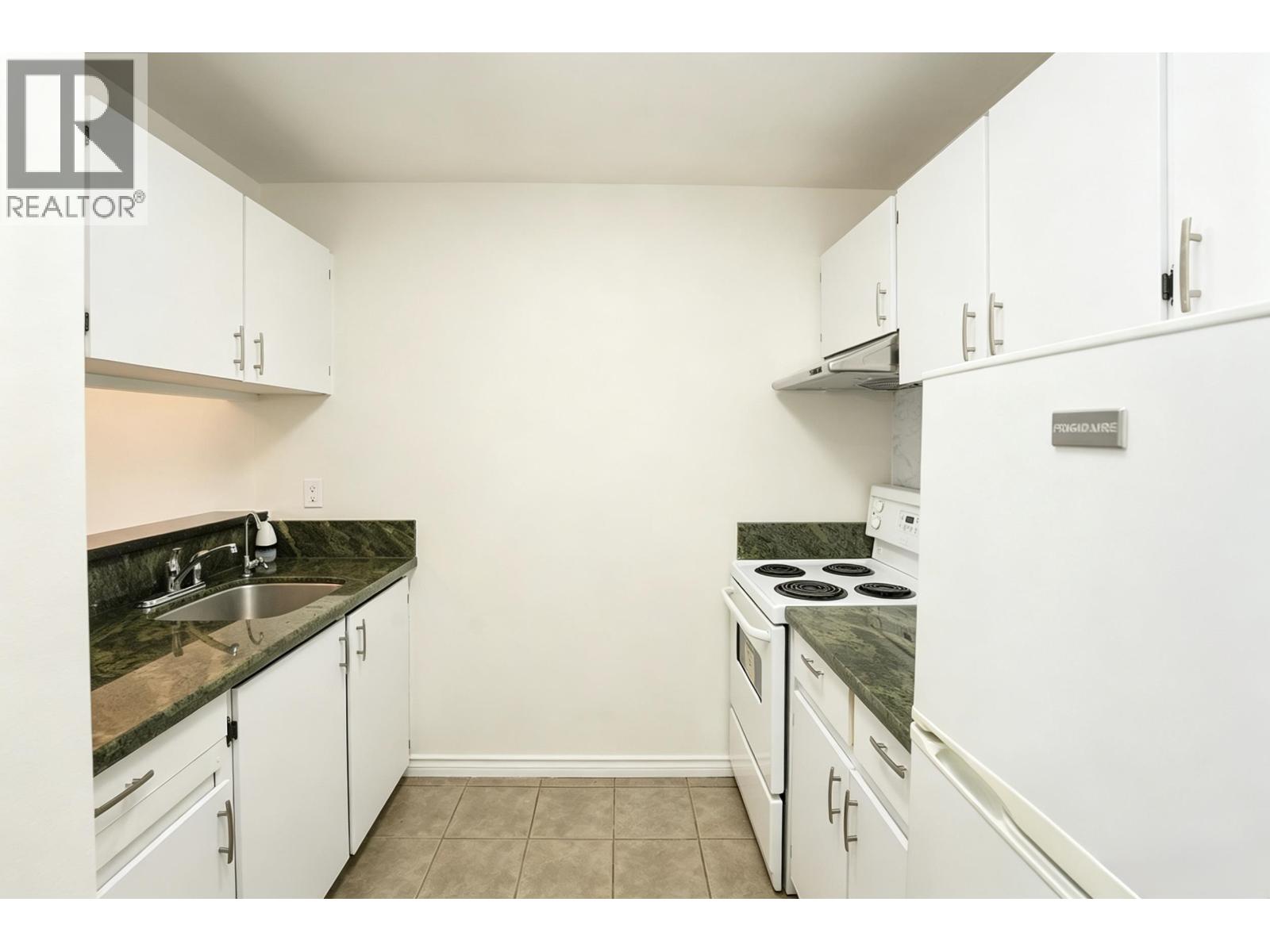 #413 8120 COLONIAL Drive, Richmond, British Columbia, V7C4V2, Richmond, British Columbia — photo 3 of 5
