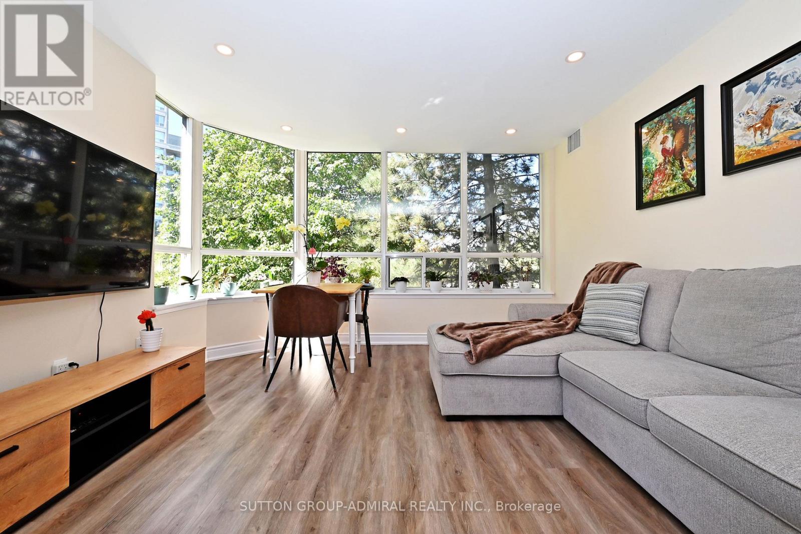 #203 91 TOWNSGATE DRIVE - 8