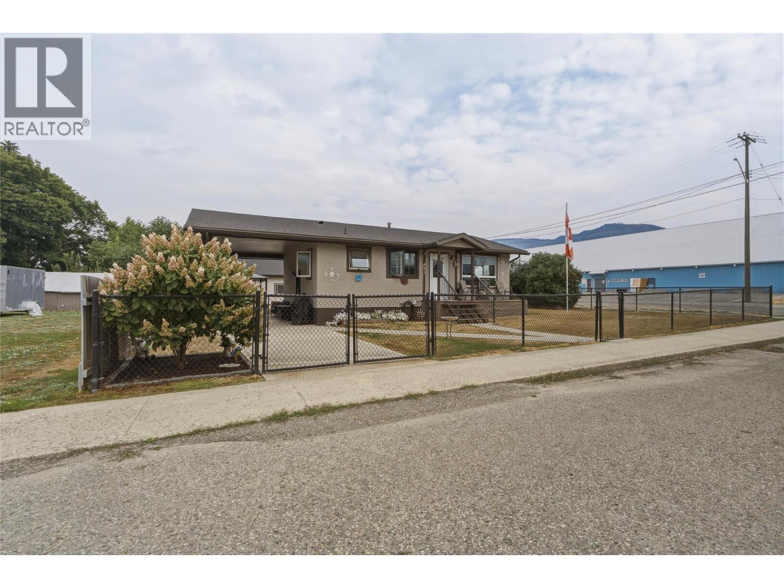 401 Howard Avenue - 1