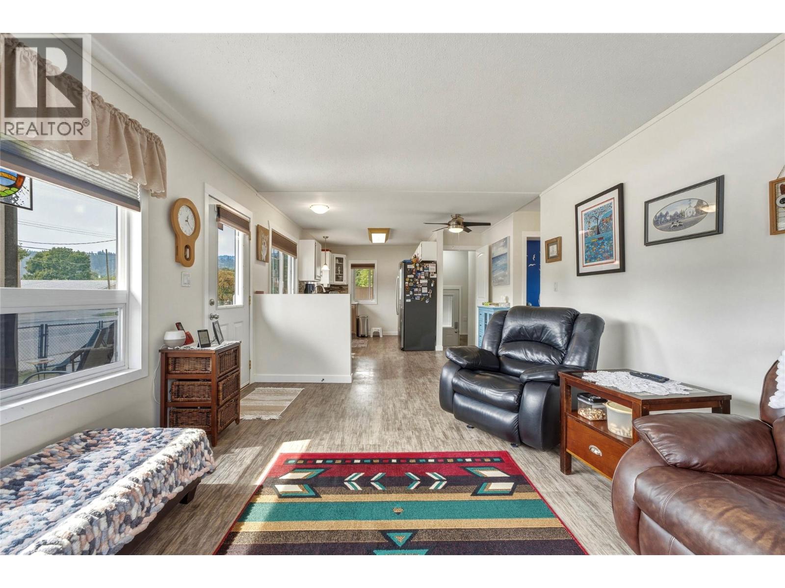 401 Howard Avenue - 11
