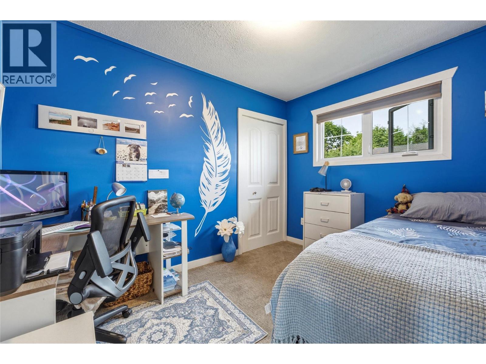 401 Howard Avenue - 16