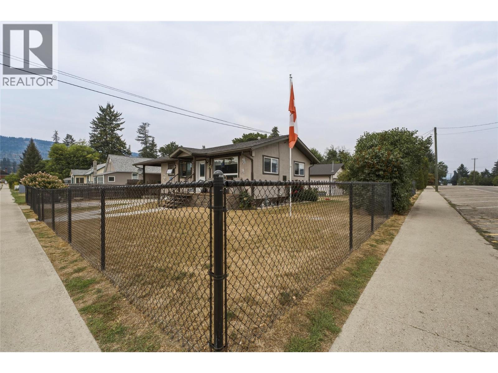 401 Howard Avenue - 32